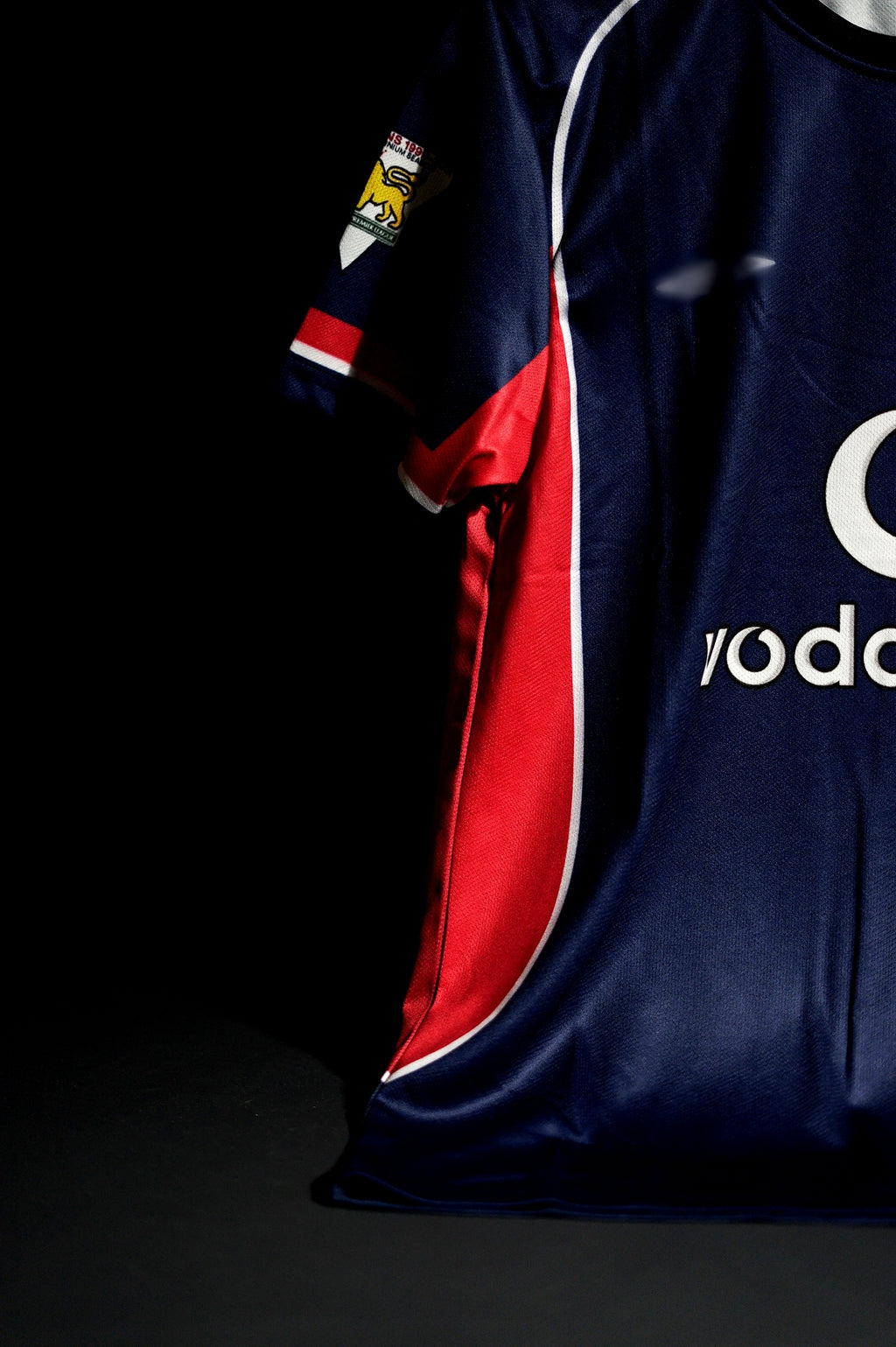 Manchester United | BECKHAM #7 | 2000-01 | Third Kit | Retro Design | Blue & Red | Regular Fit