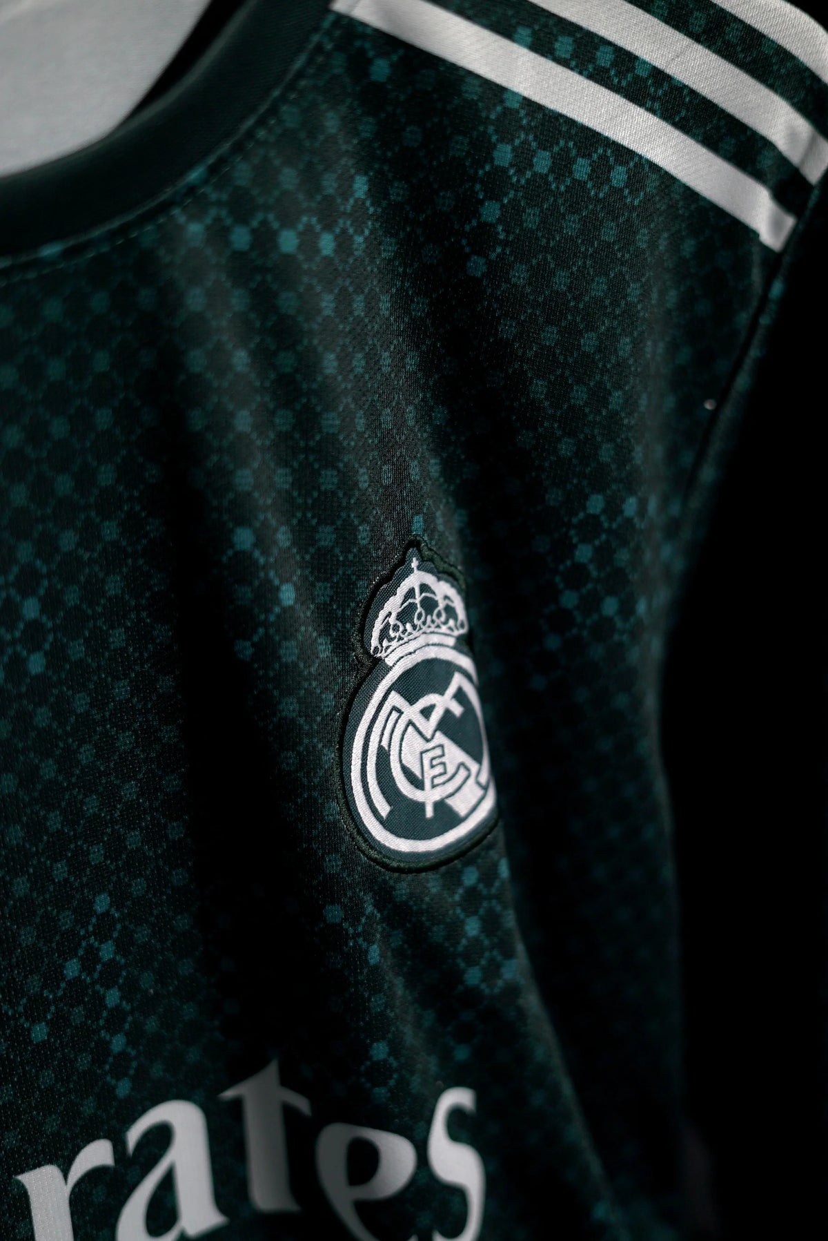 Real Madrid | KYLIAN MBAPPE #10 | 2026-27 | Home Kit | Emirates | Latest Design | Green | Embroidered Badges | Full Sleeve Kit