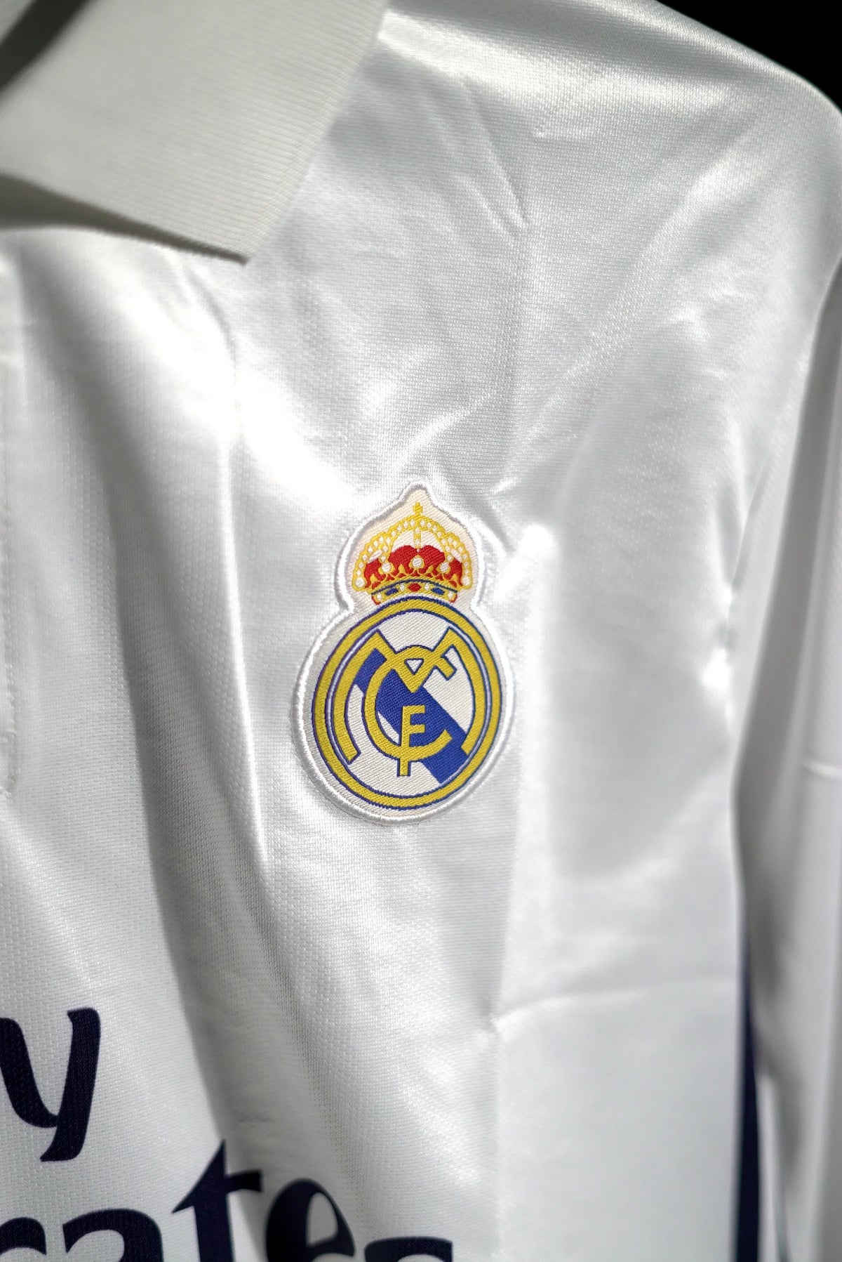 Real Madrid | CRISTIANO RONALDO #7 | 2016-17 | Home Kit | Fly Emirates | Retro Design | White | Embroidered Badges | Collared Full Sleeve Kit
