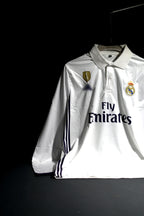Real Madrid | CRISTIANO RONALDO #7 | 2016-17 | Home Kit | Fly Emirates | Retro Design | White | Embroidered Badges | Collared Full Sleeve Kit