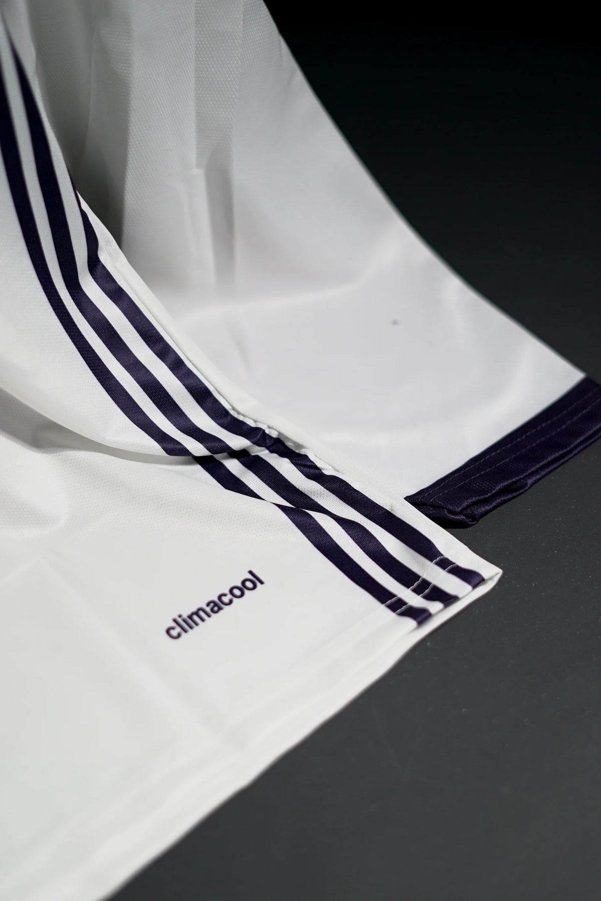 Real Madrid | CRISTIANO RONALDO #7 | 2016-17 | Home Kit | Fly Emirates | Retro Design | White | Embroidered Badges | Collared Full Sleeve Kit