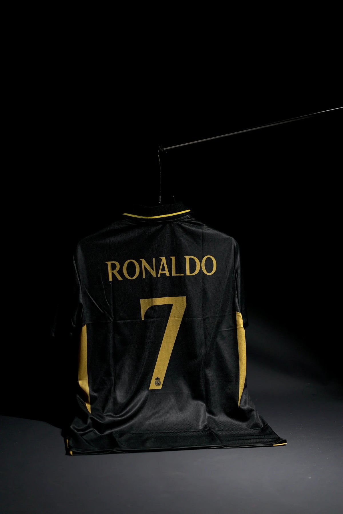 Real Madrid | CRISTIANO RONALDO #7 | 2024 | Special Kit | Black & Gold | Embroidered Badges | Collared Kit | Regular Fit