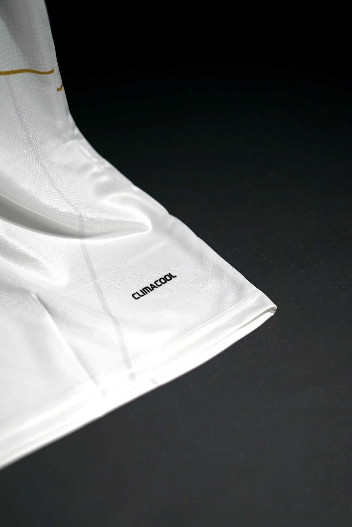 Real Madrid | CRISTIANO RONALDO #7 | 2011 -12 | Home Kit | bwin | Retro Design | White | Embroidered Badges | Collared Kit | Regular Fit