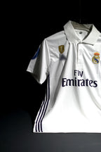Real Madrid | CRISTIANO RONALDO #7 | 2016 -17 | Home Kit | Fly Emirates | Retro Design | White | Embroidered Badges | Collared Kit | Regular Fit