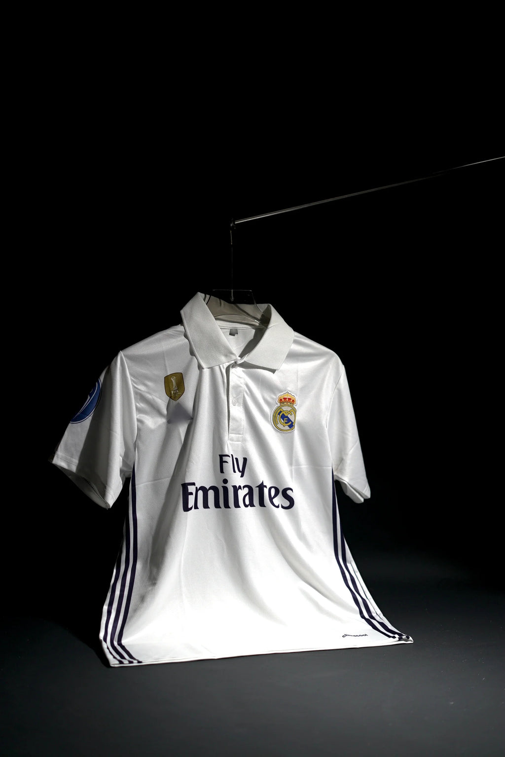 Real Madrid | CRISTIANO RONALDO #7 | 2016 -17 | Home Kit | Fly Emirates | Retro Design | White | Embroidered Badges | Collared Kit | Regular Fit