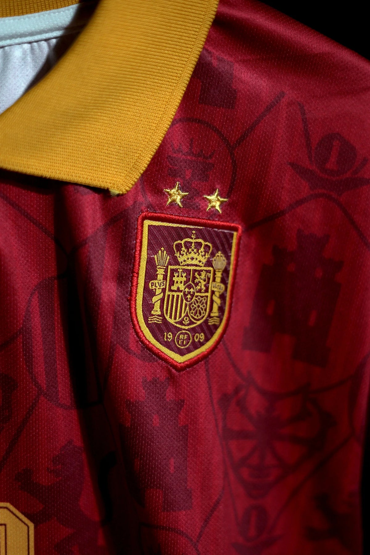 Spain | LAMINE YAMAL #19 | 2026 | Home Kit | Embroidered | Special Kit | Latest Design | Red | Collared Kit | Oversized Fit