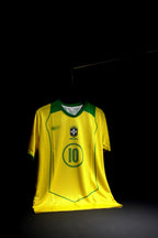 Brazil | RONALDINHO #10 | 2004-05 | Home Kit | Retro Design | Yellow | Regular Fit