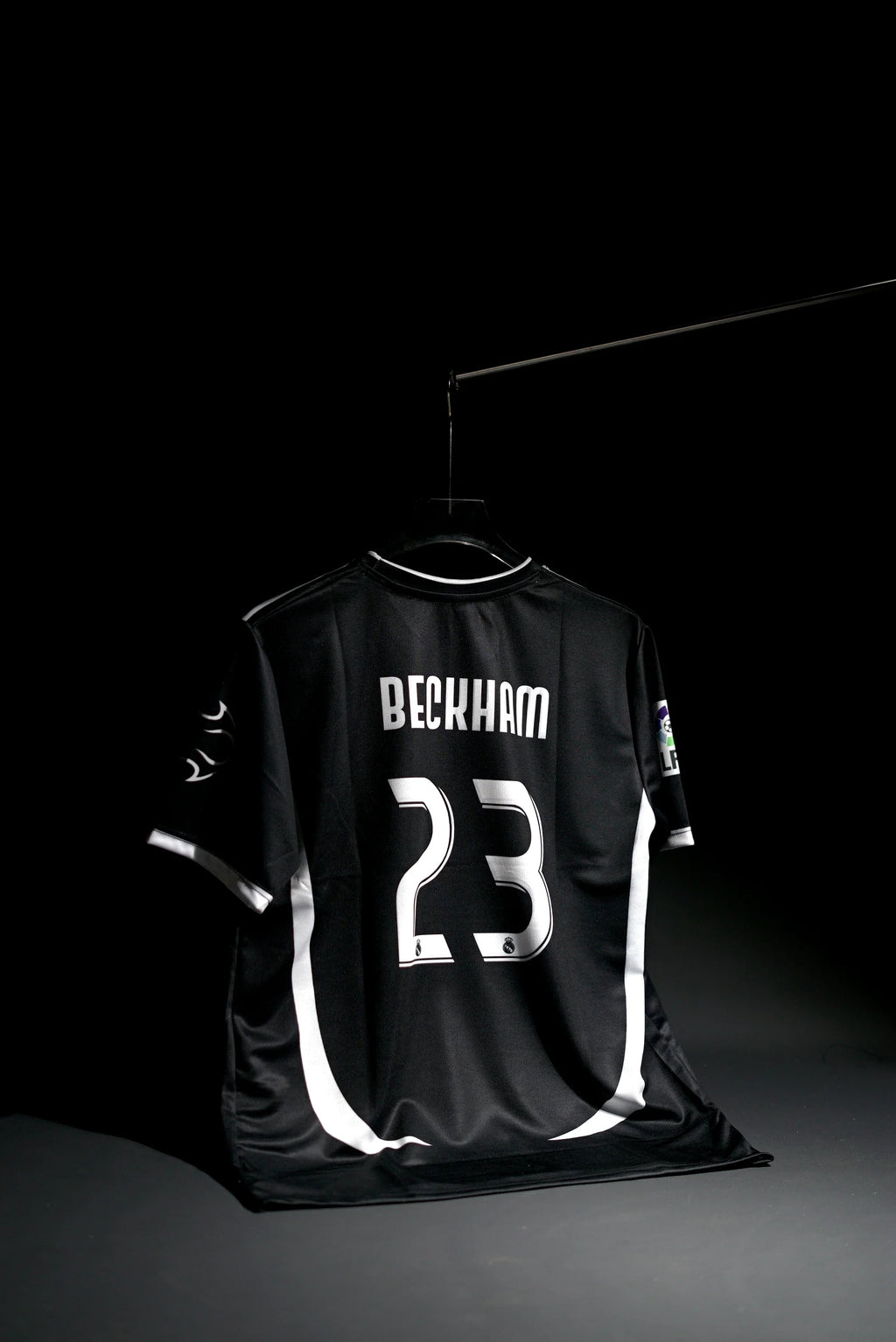 Real Madrid | BECKHAM #23 | 2006 -07 | Away Kit | BenQ | Retro Design | Black | Regular Fit