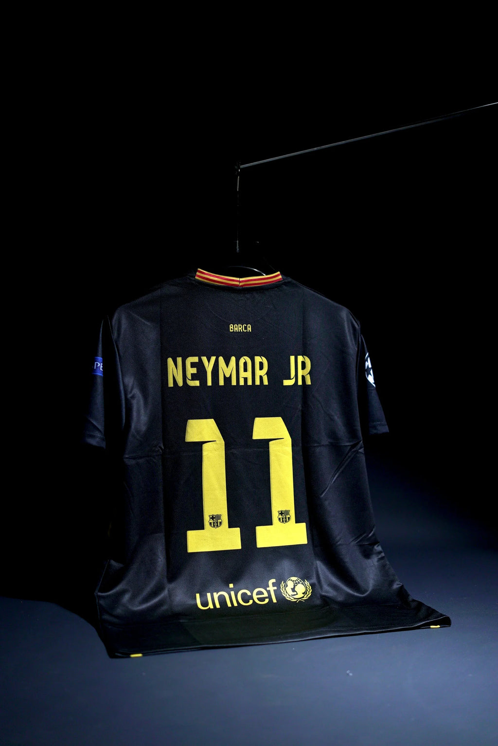 FC Barcelona | NEYMAR JR #11 | 2013-14 | Away Kit | Qatar Airways | Retro Design | Black | Embroidered Badges | Regular Fit