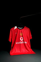 Manchester United FC | CRISTIANO RONALDO #7 | 2004 -05 | Home Kit | Vodafone | Retro Design | Red | Regular Fit