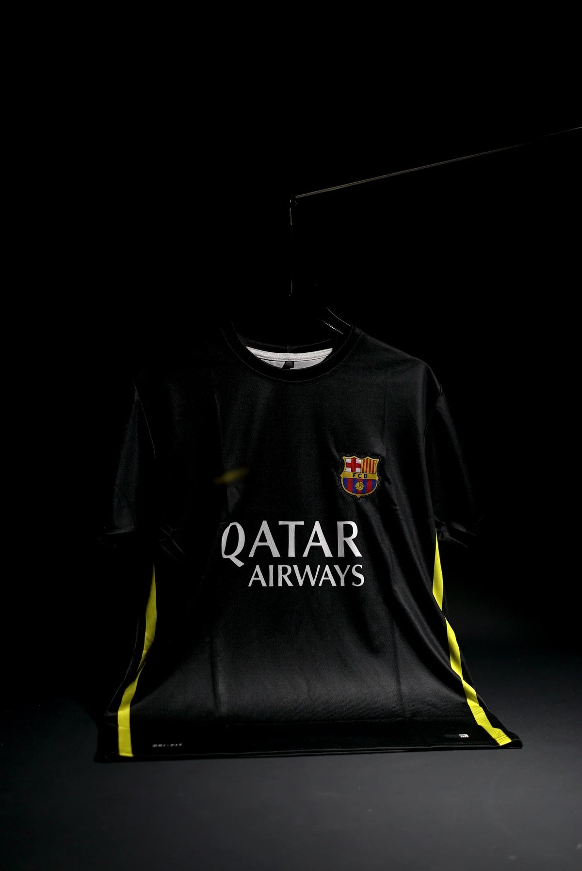 FC Barcelona | NEYMAR JR #11 | 2013-14 | Away Kit | Qatar Airways | Retro Design | Black | Embroidered Badges | Regular Fit