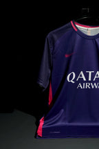 FC Barcelona | LIONEL MESSI #10 | 2016-17 | Away Kit | Qatar Airways | Retro Design | Blue & Pink | Regular Fit