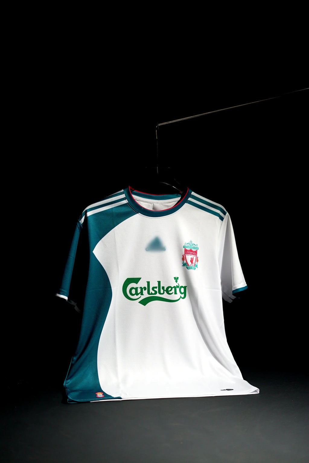 Liverpool FC | GERRARD #8 | 2006-07 | Third Kit | Carlsberg | Retro Design | White | Regular Fit