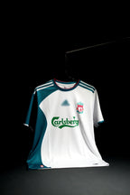 Liverpool FC | GERRARD #8 | 2006-07 | Third Kit | Carlsberg | Retro Design | White | Regular Fit