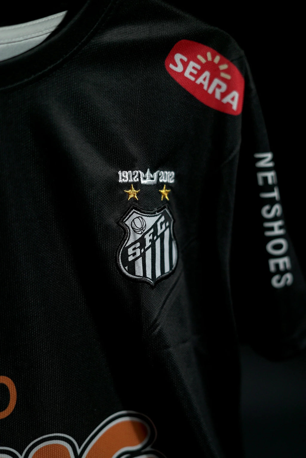 Santos FC | NEYMAR JR #11 | 2011-12 | Away Kit | BMG | Retro Design | Black | Embroidered Badges | Regular Fit