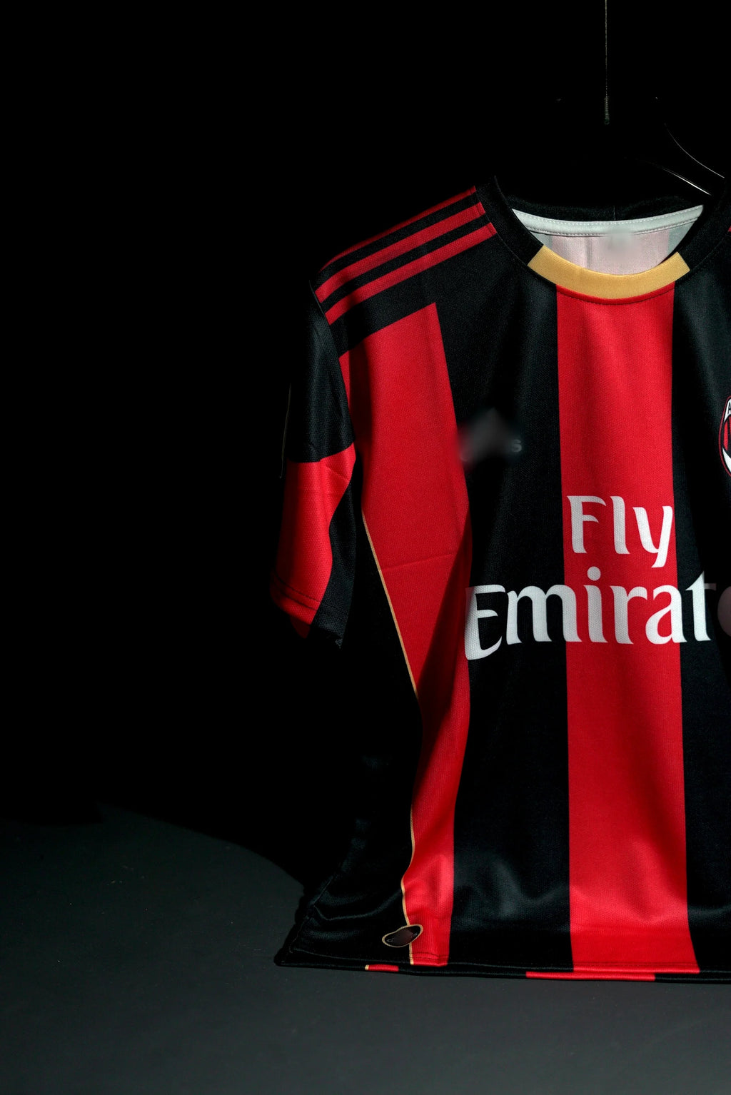 AC Milan | RONALDINHO  #80 | 2008-09 | Home Kit | Fly Emirates | Retro Design | Red & Black | Regular Fit