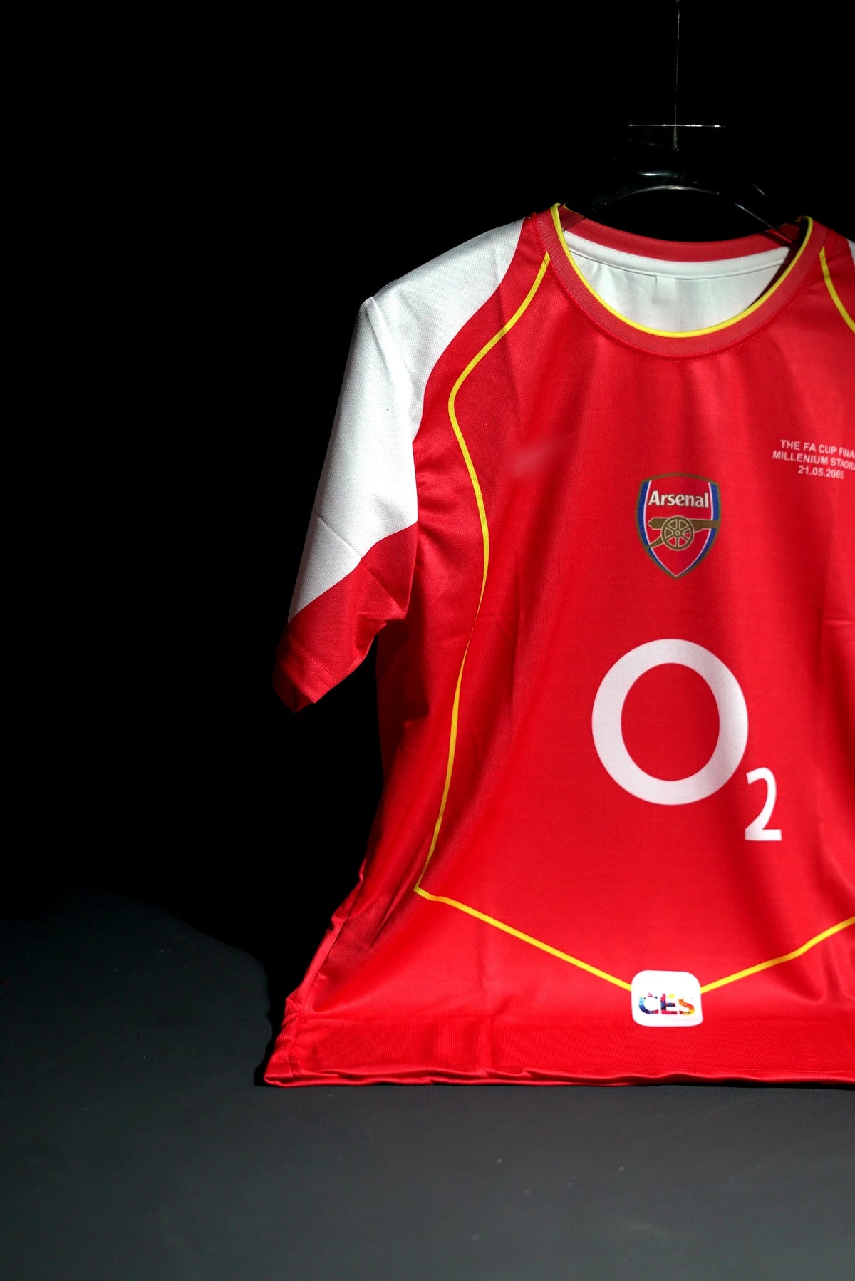 Arsenal FC | VIERA #4 | 2004-05 | Home Kit | O2 | Retro Design | Red & White | Regular Fit