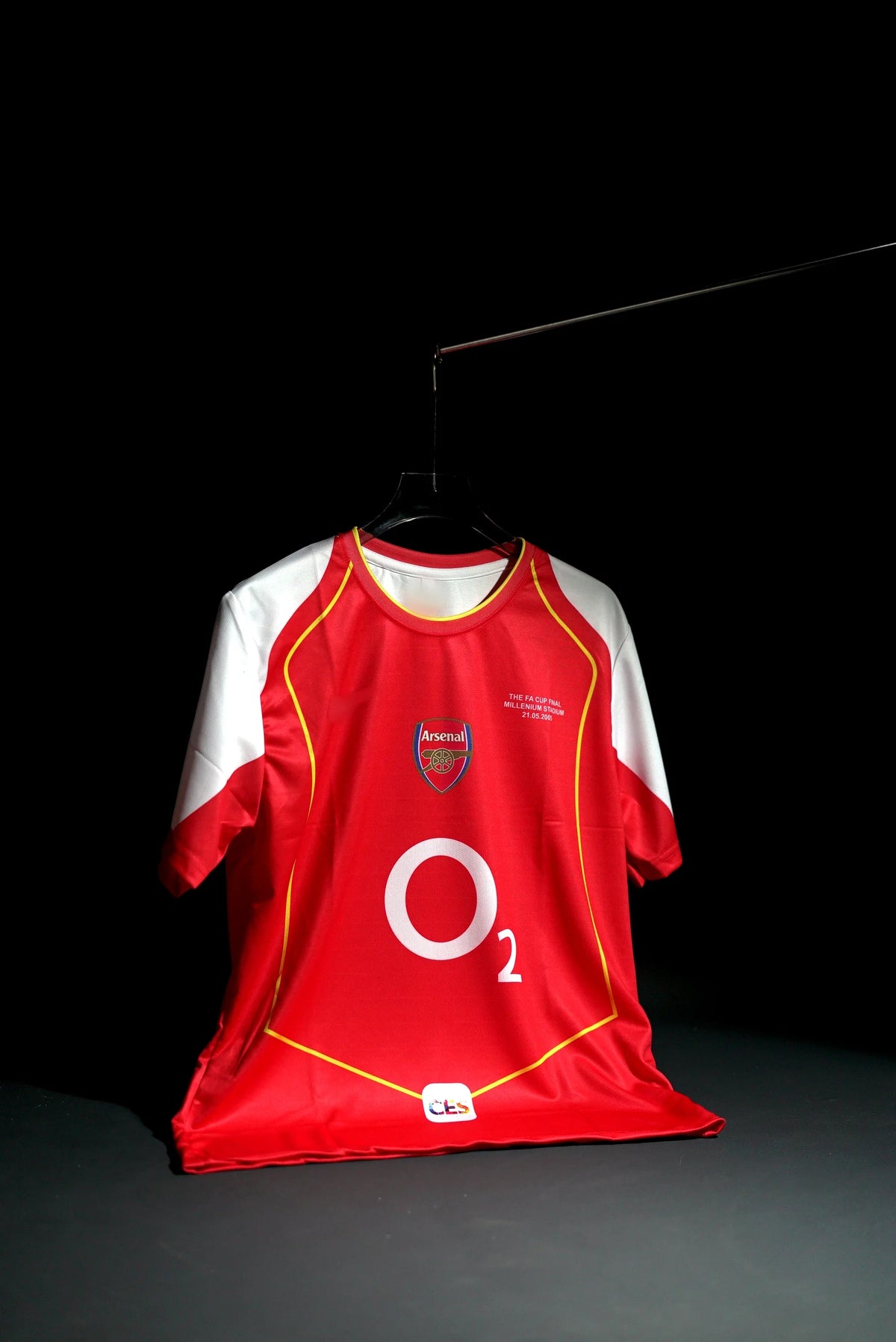 Arsenal FC | VIERA #4 | 2004-05 | Home Kit | O2 | Retro Design | Red & White | Regular Fit