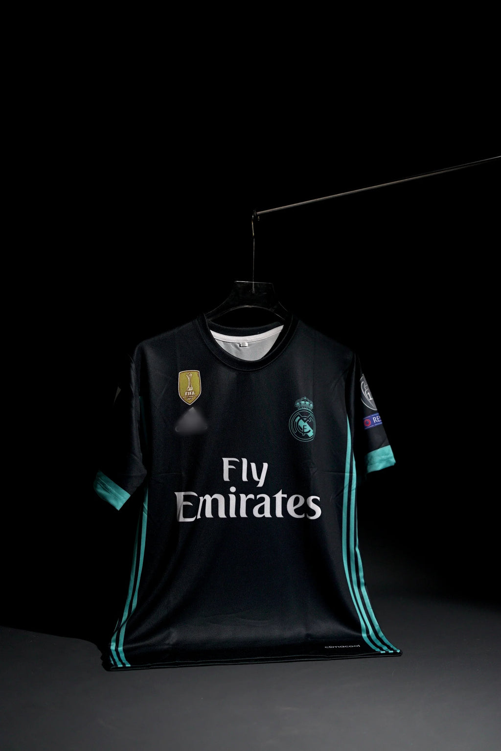 Real Madrid | CRISTIANO RONALDO #7 | 2017-18 | Away Kit | Fly Emirates | Retro Design | Black | Regular Fit