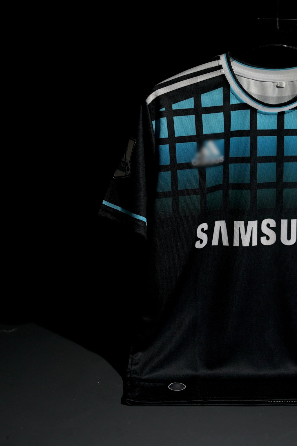 Chelsea FC | DROGBA #11 | 2011-12 | Away Kit | Samsung | Retro Design | Black & Blue | Regular Fit