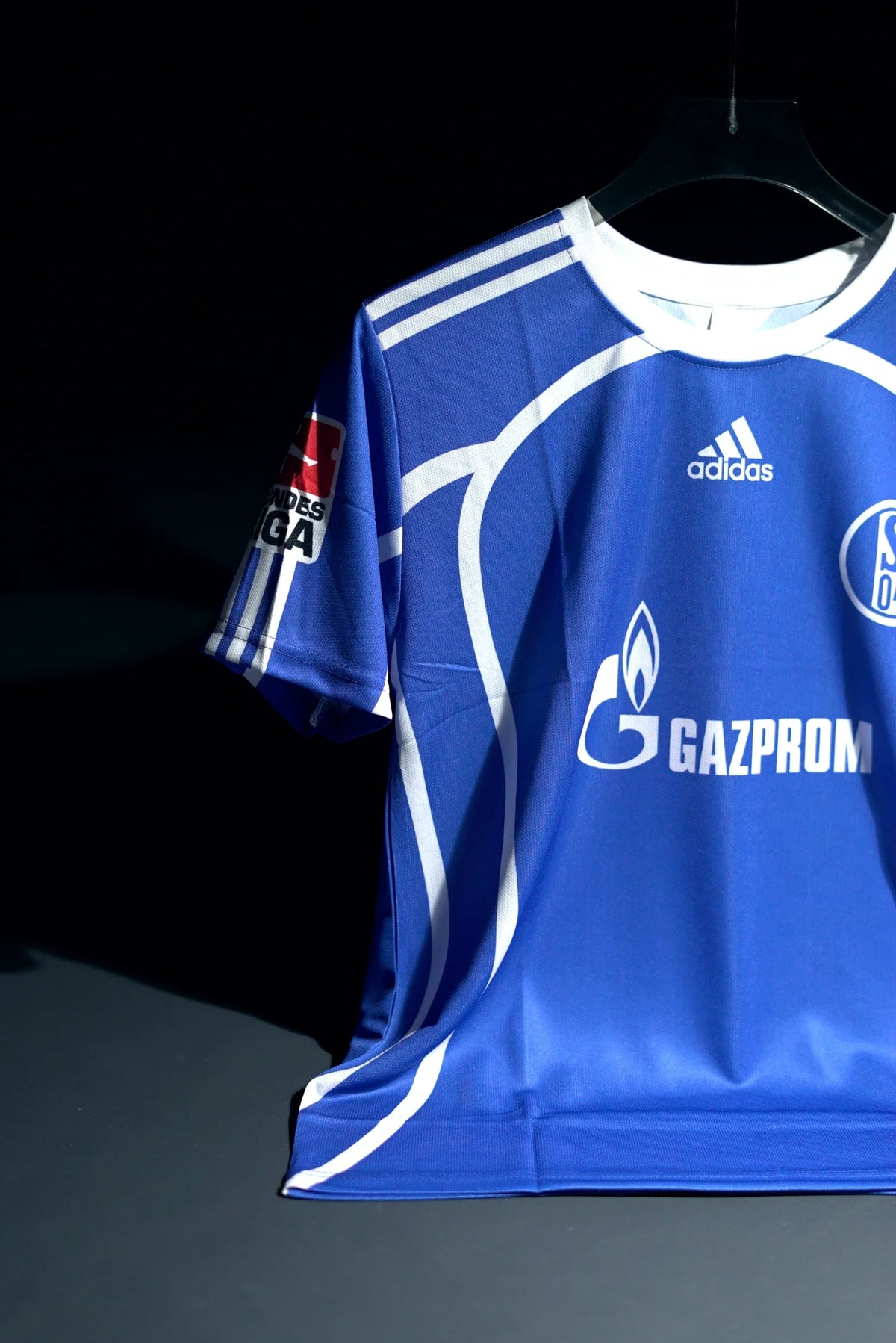 FC Schalke 04 | OZIL #17 | 2007-08 | Home Kit | Gazprom | Retro Design | Blue | Regular Fit