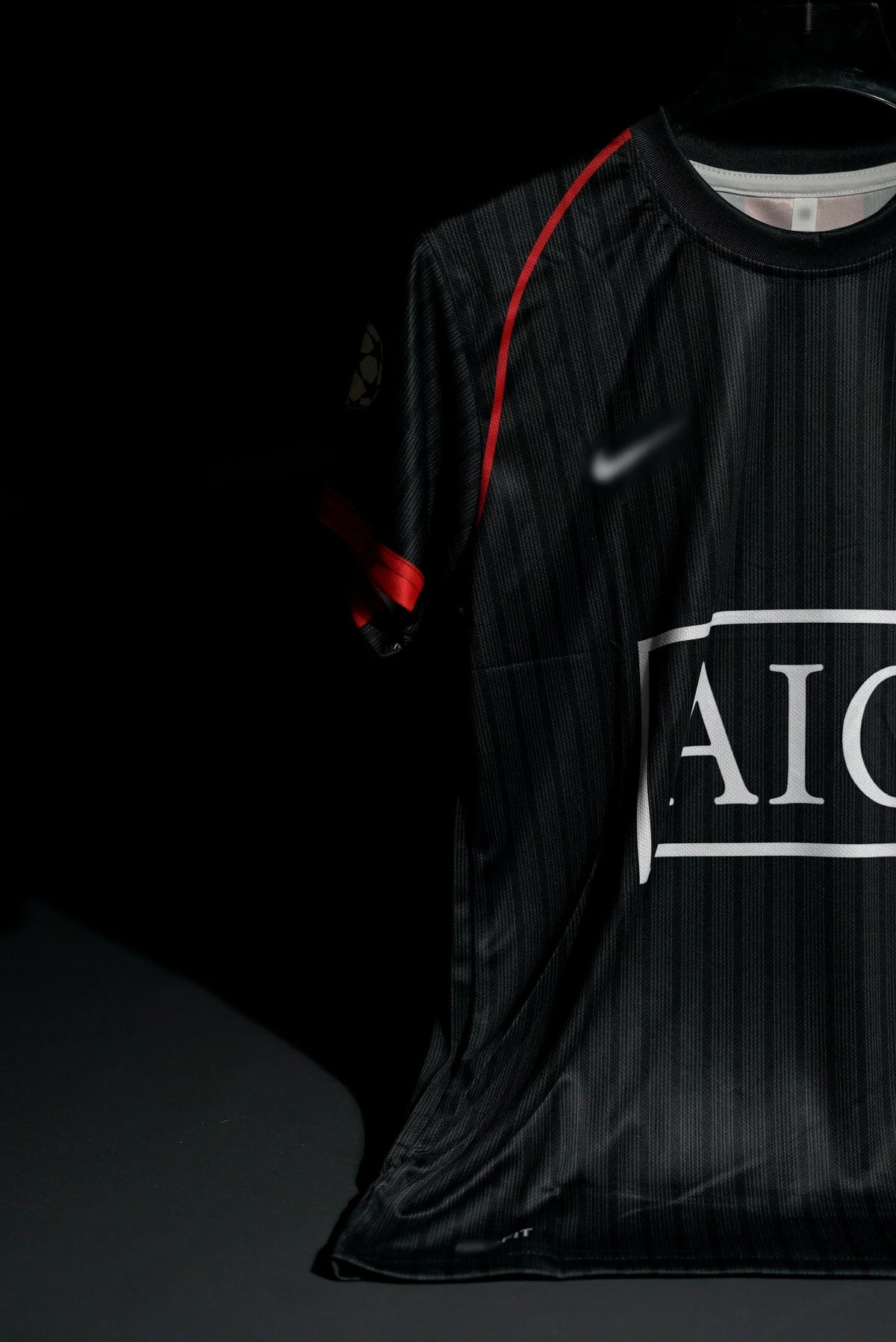 Manchester United | CRISTIANO RONALDO #7 | 2007-08 | Away Kit | AIG | Retro Design | Black | Regular Fit
