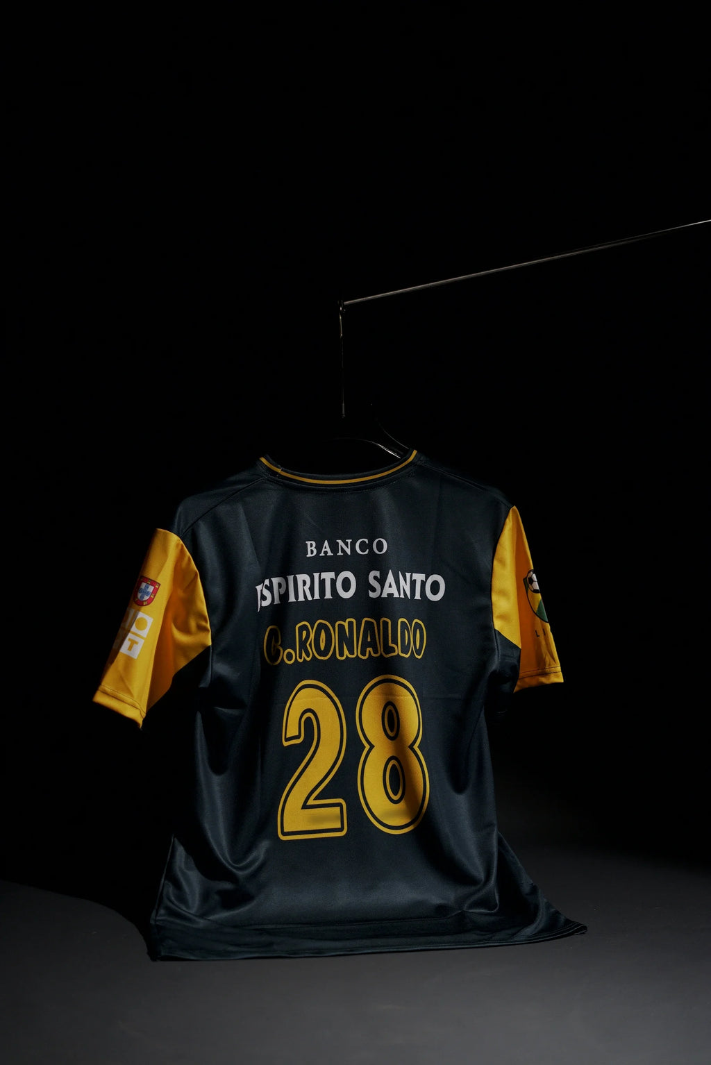 Sporting C P | CRISTIANO RONALDO #28 | 2002-03 | Away Kit | PT | Retro Design | Green & Yellow | Regular Fit