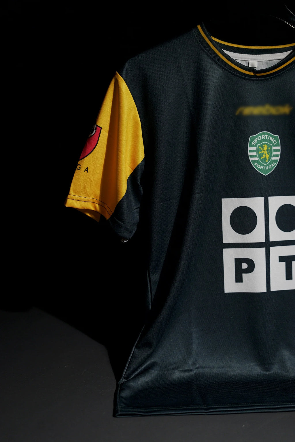 Sporting C P | CRISTIANO RONALDO #28 | 2002-03 | Away Kit | PT | Retro Design | Green & Yellow | Regular Fit