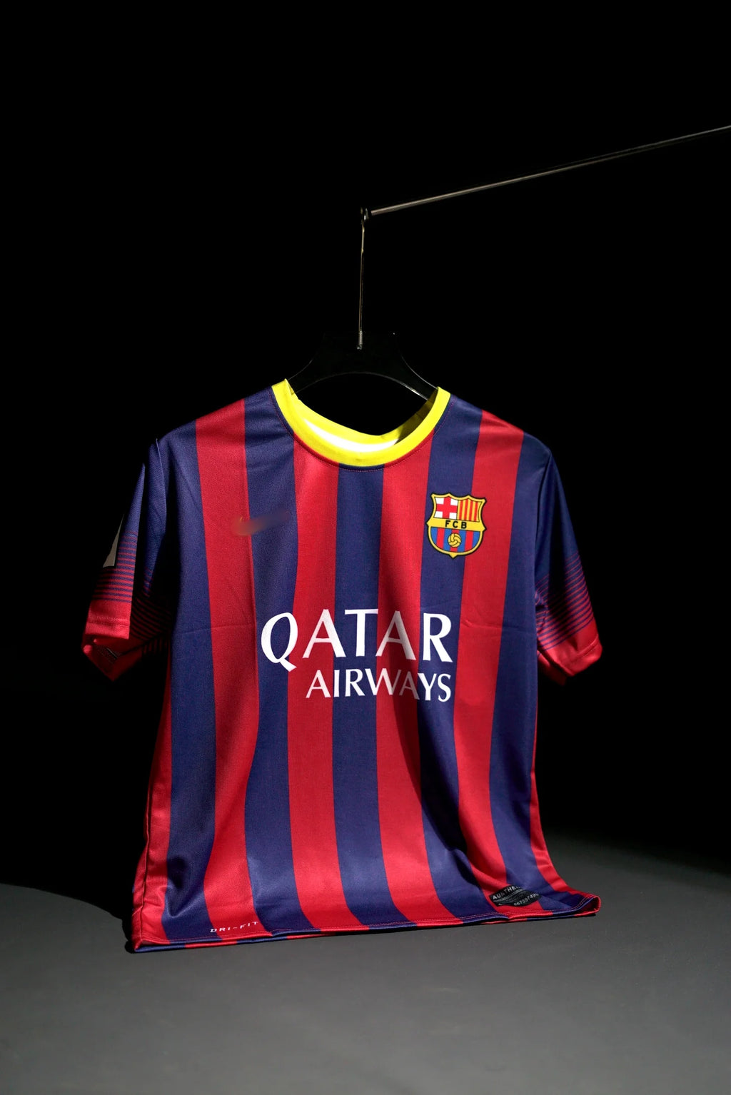 FC Barcelona | LIONEL MESSI  #10 | 2013-14 | Home Kit | Qatar Airways | Retro Design | Blue | Regular Fit