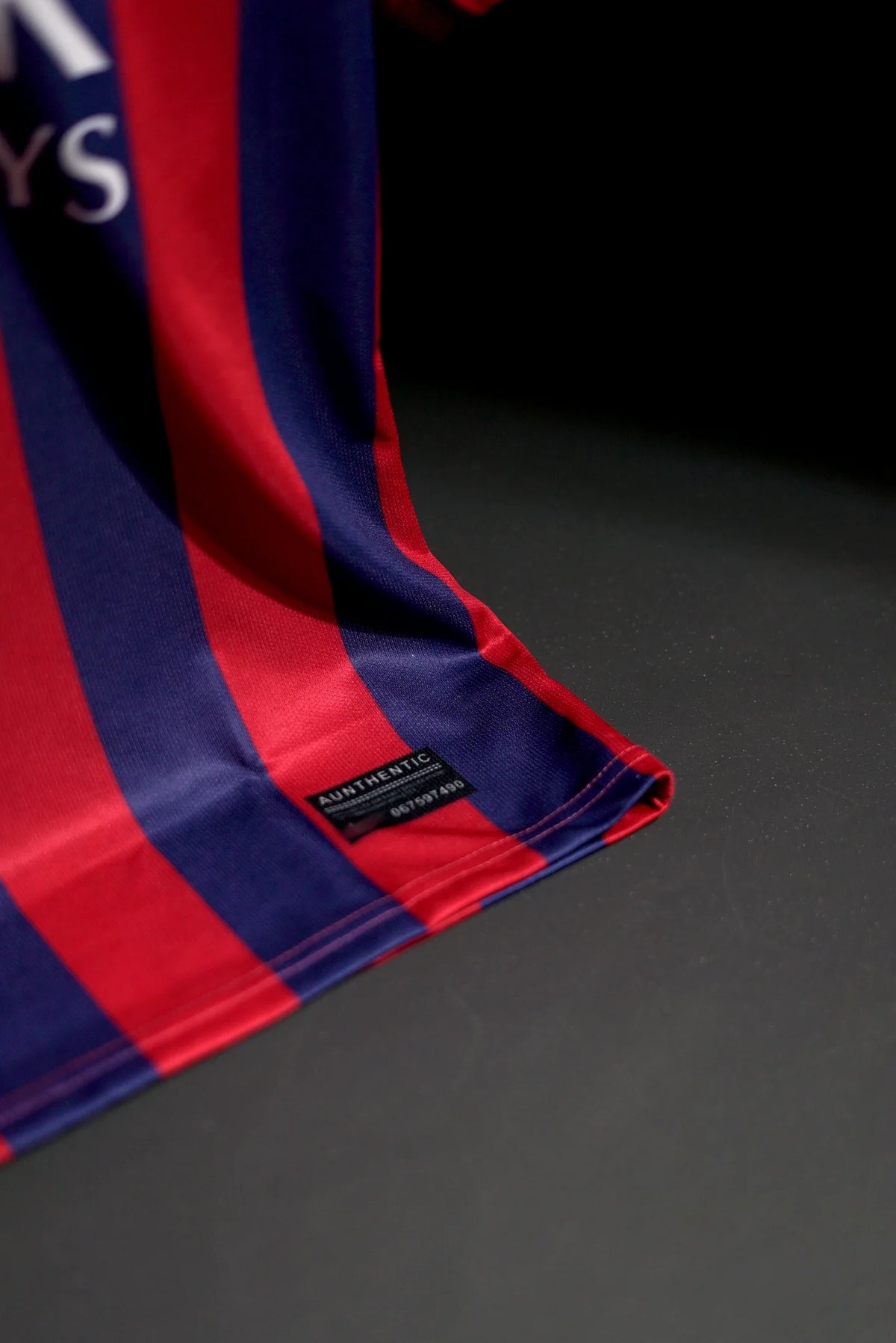FC Barcelona | LIONEL MESSI  #10 | 2013-14 | Home Kit | Qatar Airways | Retro Design | Blue | Regular Fit