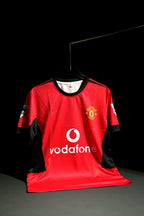 Manchester United FC  | DAVID BECKHAM #7 | 2002-04 | Home Kit | Vodafone | Retro Design | Red | Regular Fit