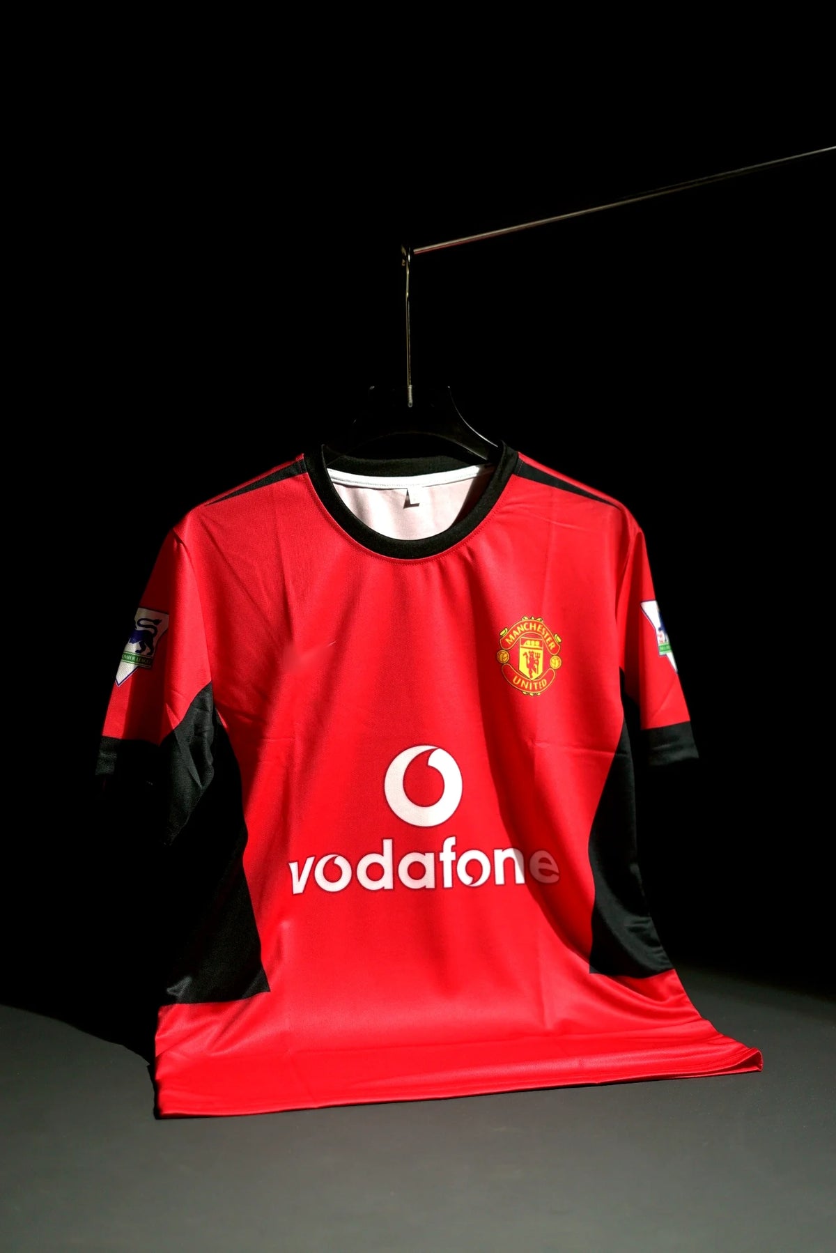 Manchester United FC  | DAVID BECKHAM #7 | 2002-04 | Home Kit | Vodafone | Retro Design | Red | Regular Fit