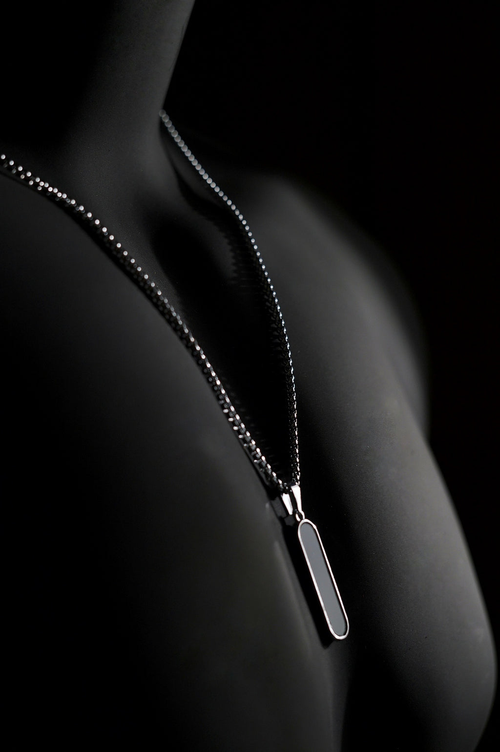 Necklace | Oval Loop Pendant | Men & Women | Anti-Tarnish Stainless Steel | Silver Finish | Minimalist Style | Statement Jewellery
