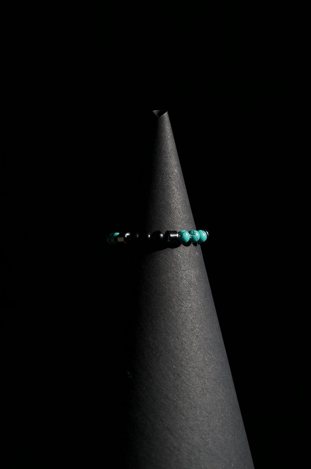 Bracelet | Single Strand | Round Beads | Turquoise & Black with Geometric Spacers | Men & Women | Beaded Design | Minimalist Style