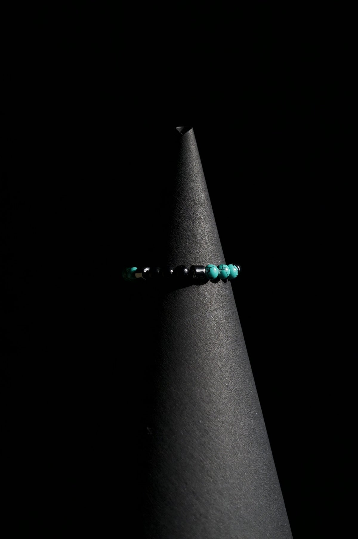 Bracelet | Single Strand | Round Beads | Turquoise & Black with Geometric Spacers | Men & Women | Beaded Design | Minimalist Style