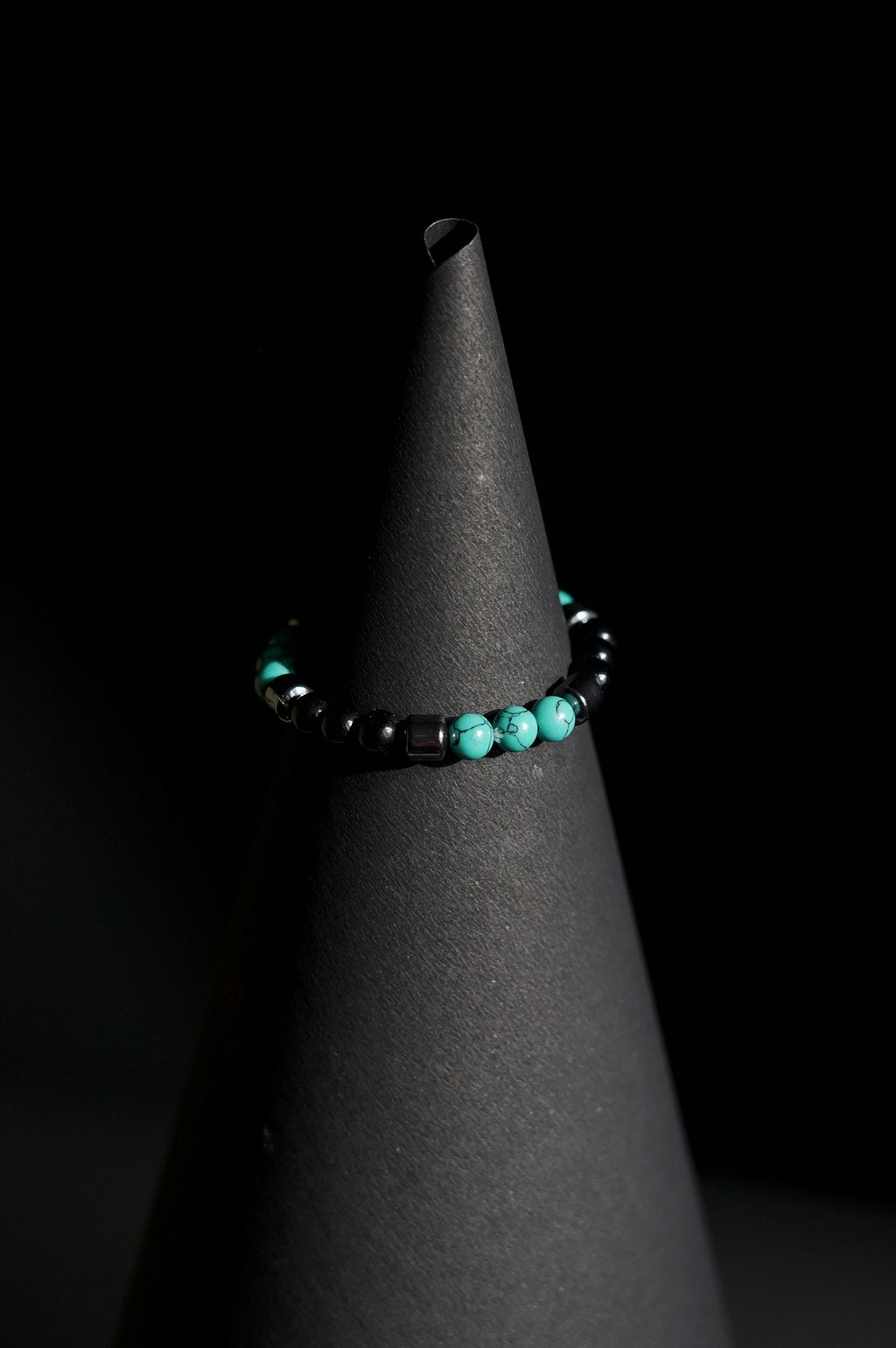 Bracelet | Single Strand | Round Beads | Turquoise & Black with Geometric Spacers | Men & Women | Beaded Design | Minimalist Style