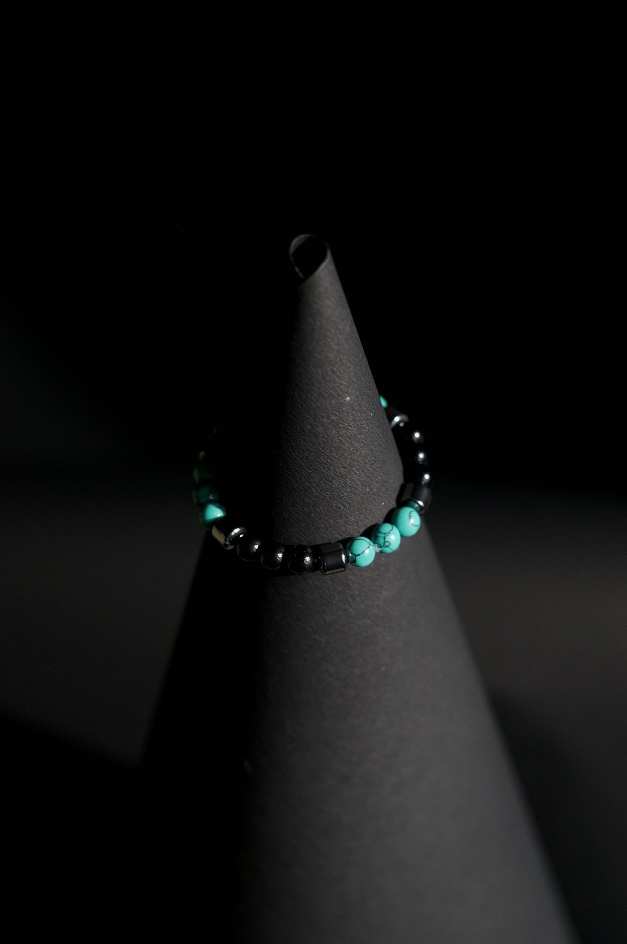 Bracelet | Single Strand | Round Beads | Turquoise & Black with Geometric Spacers | Men & Women | Beaded Design | Minimalist Style