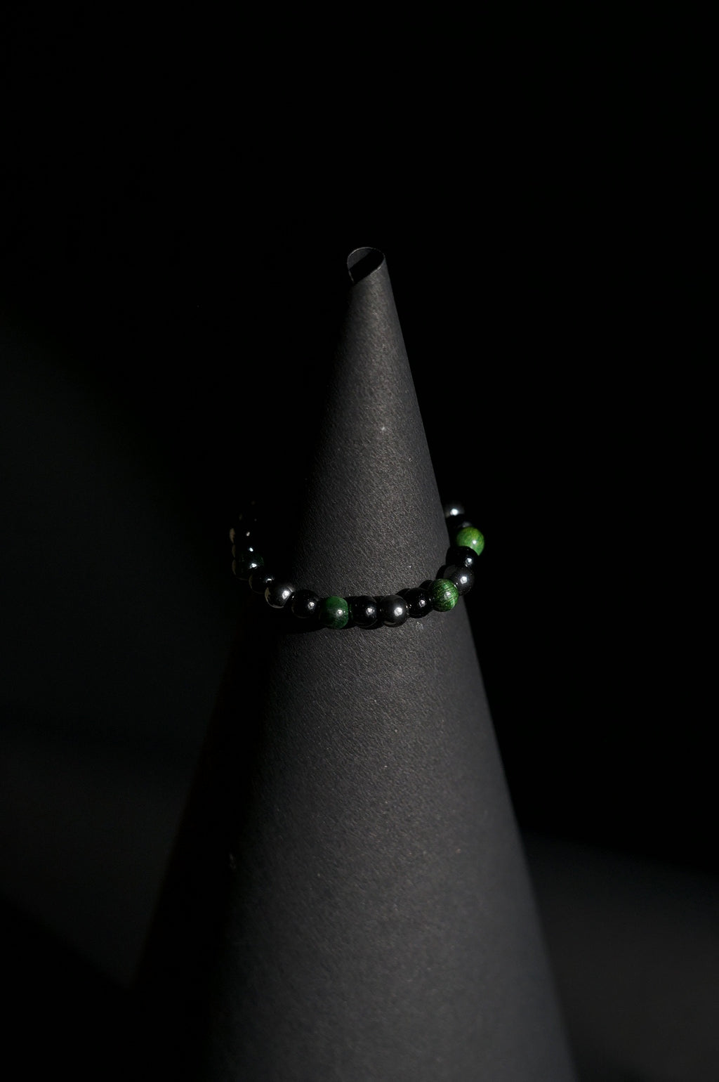 Bracelet | Single Strand | Round Beads | Glossy Black Onyx & Metallic Hematite Beads with Green Tiger's Eye Accent Beads | Men & Women | Beaded Design | Polished Finish | Minimalist Style