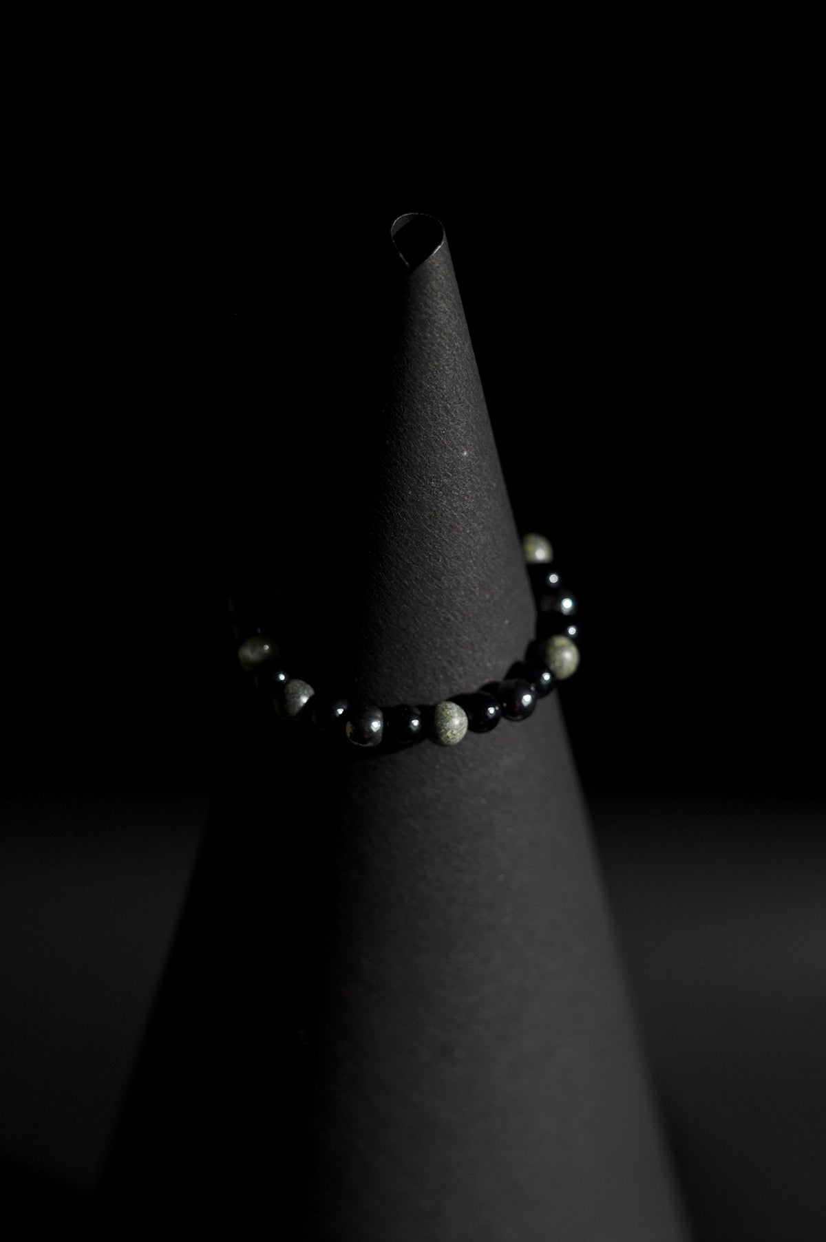 Bracelet | Single Strand | Round Beads | Matte Black Beads with Faceted Tiger's Eye Accent Beads | Men & Women | Beaded Design | Matte Finish | Minimalist Style