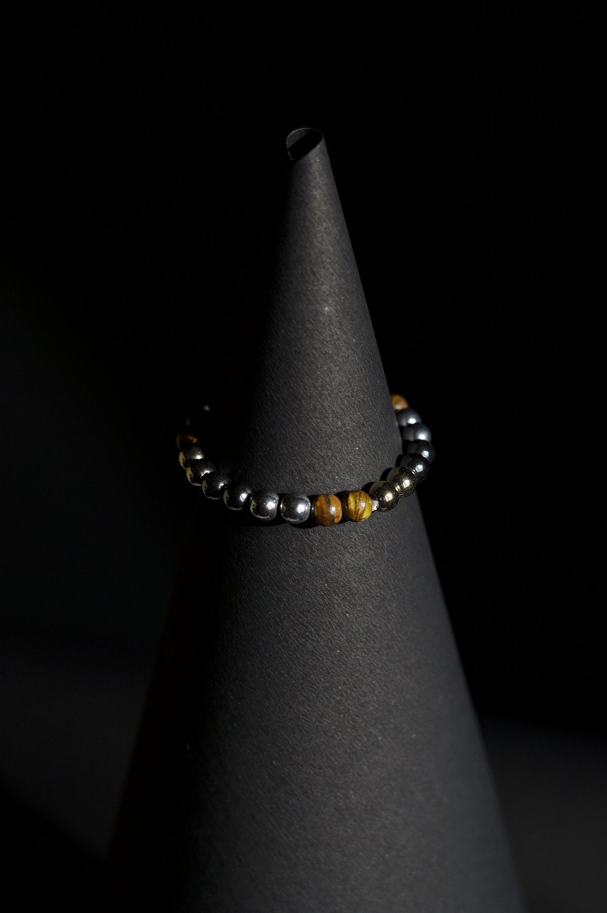 Bracelet | Single Strand | Round Beads | Metallic Hematite Beads with Tiger's Eye Accent Beads | Men & Women | Beaded Design | Polished & Metallic Finish | Minimalist Style