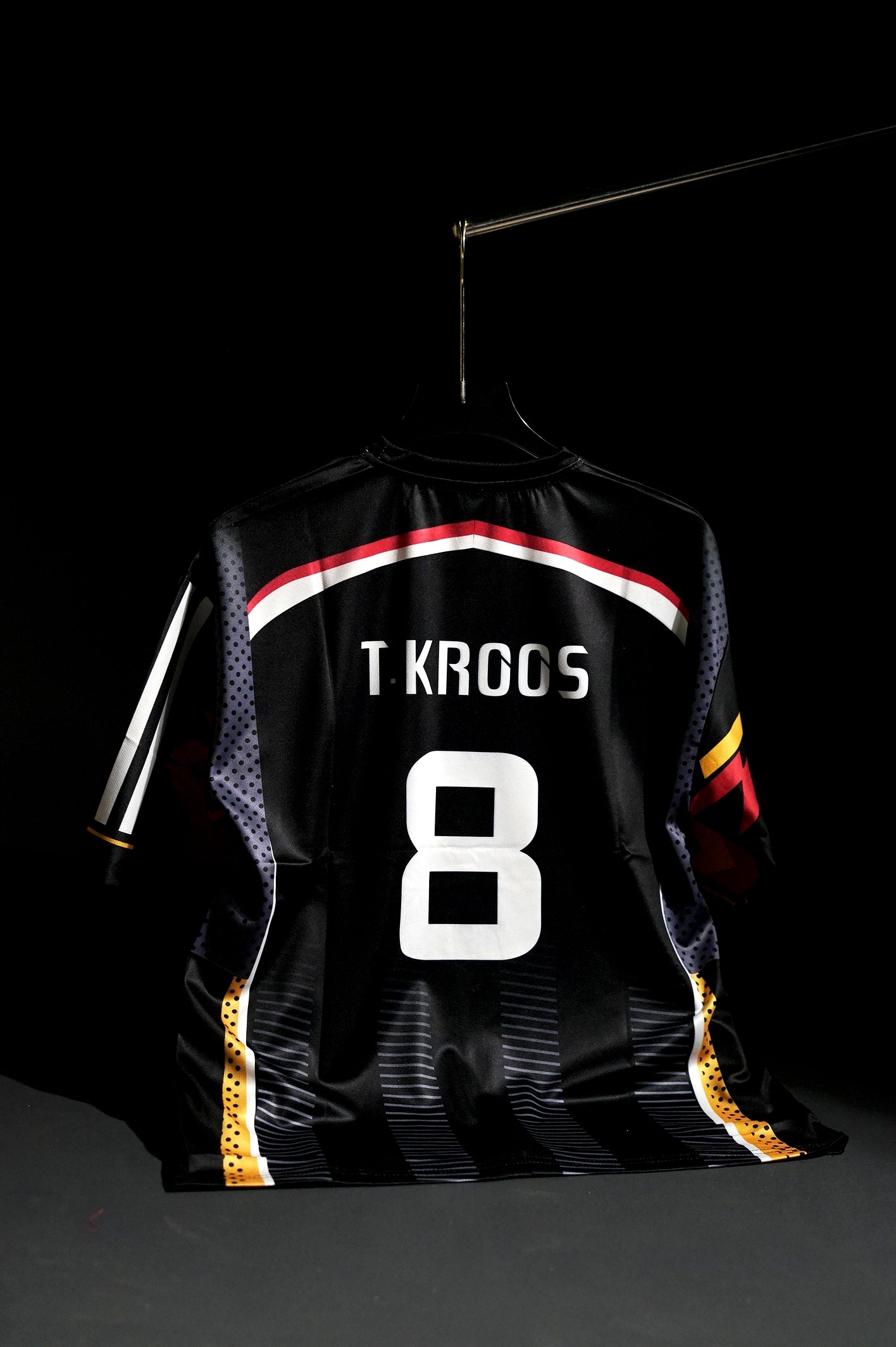 Germany | TONI KROOS #8 | 2026 | Special Kit | Black | Oversized Fit
