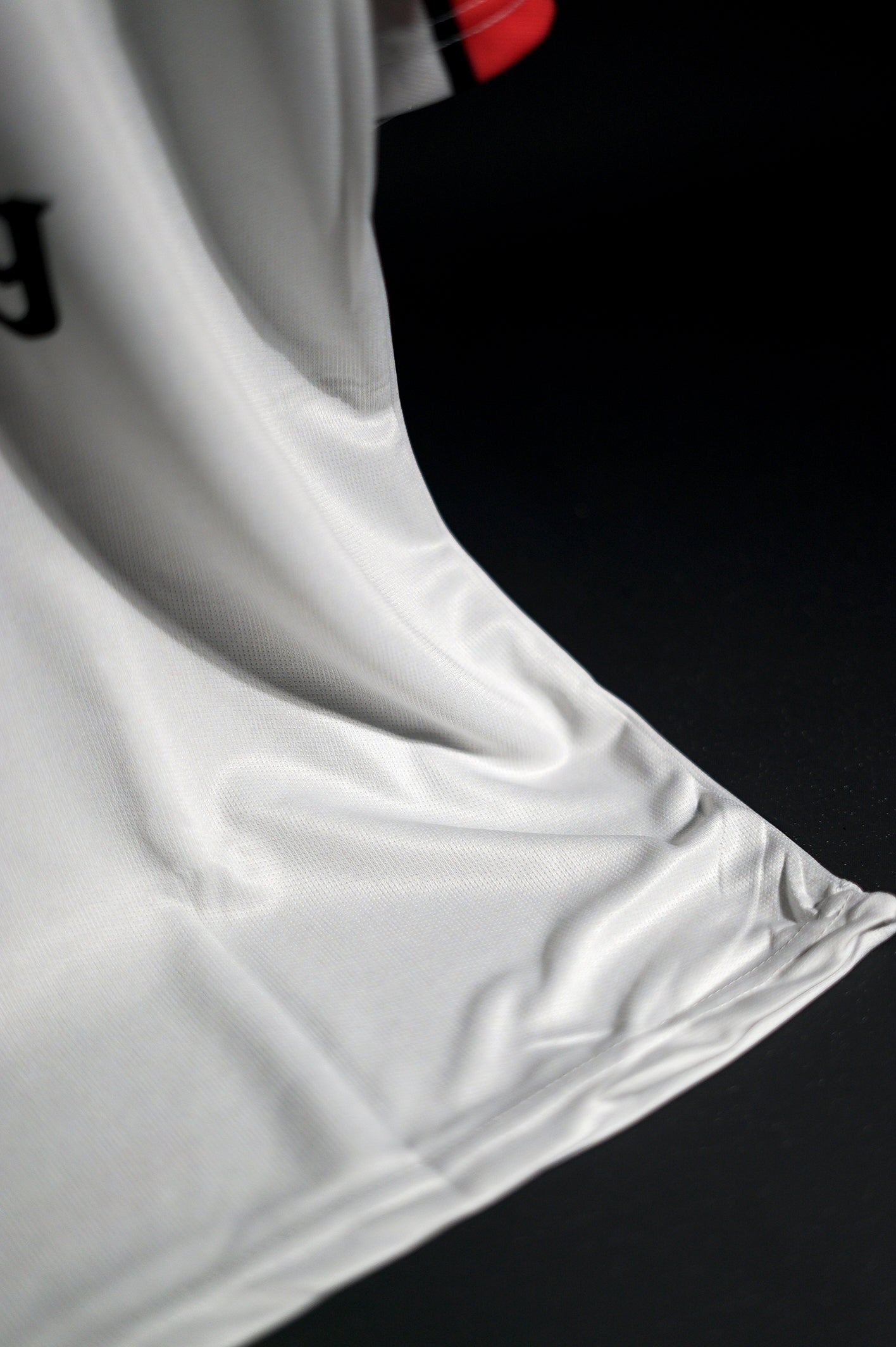 Liverpool FC | OWEN #10 | 1998-99 | Away Kit | Retro Design | White & Red | Oversized Fit