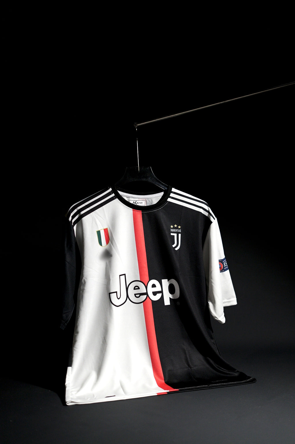 Juventus | CRISTIANO RONALDO #7 | 2019-20 | Home Kit | Retro Design | Black & White | Oversized Fit