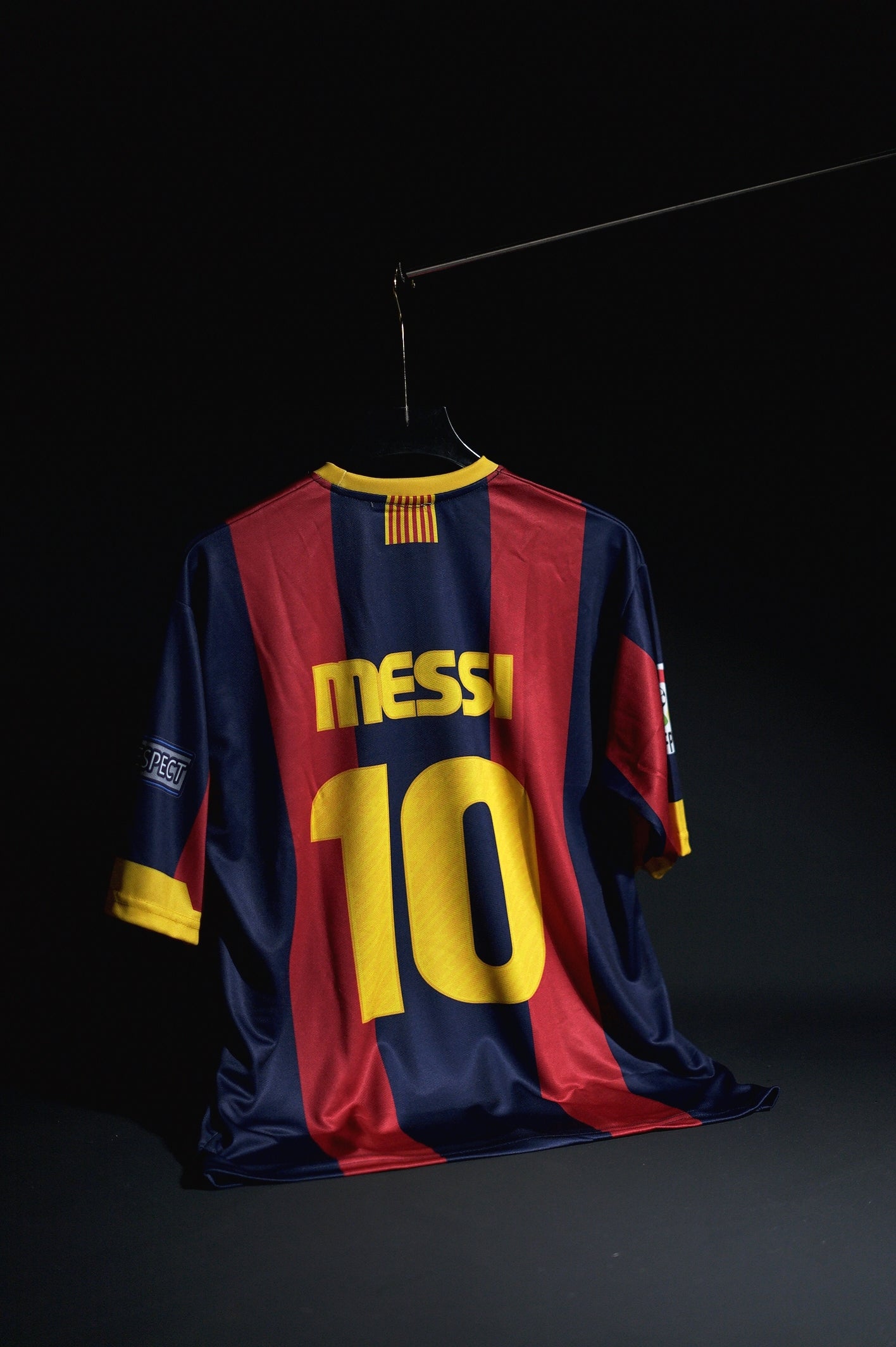 FC Barcelona | LIONEL MESSI #10 | 2010-11 | Home Kit | Retro Design | Red & Blue | Oversized Fit