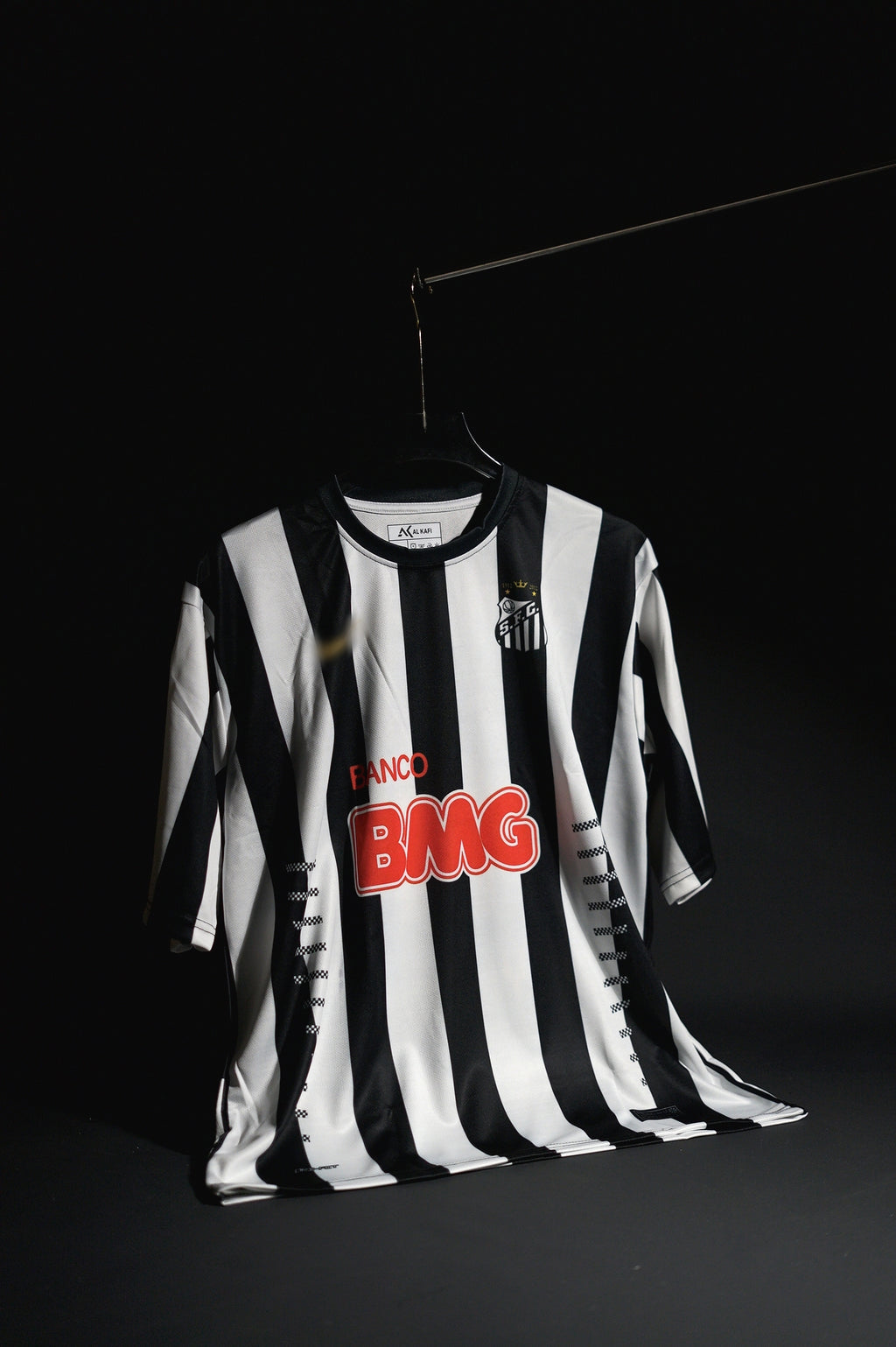 Santos FC | NEYMAR JR #11 | 2011-12 | Home Kit | Retro Design | Black & White | Oversized Fit