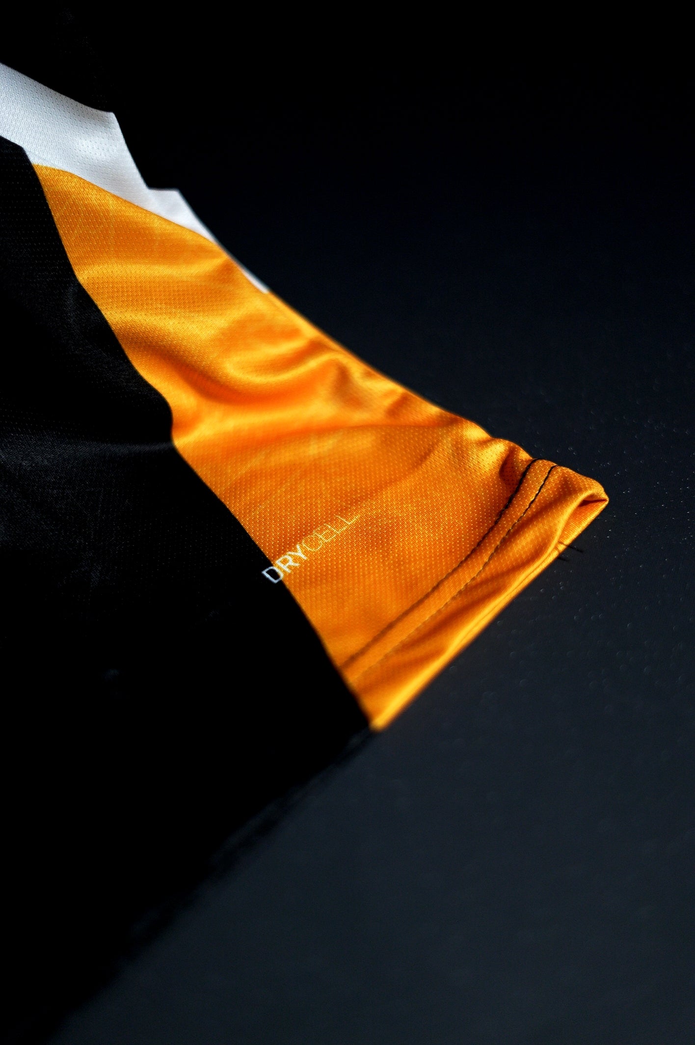 Borussia Dortmund FC | REUS #11 | 2009-10 | Away Kit | Retro Design | Black & Orange | Oversized Fit