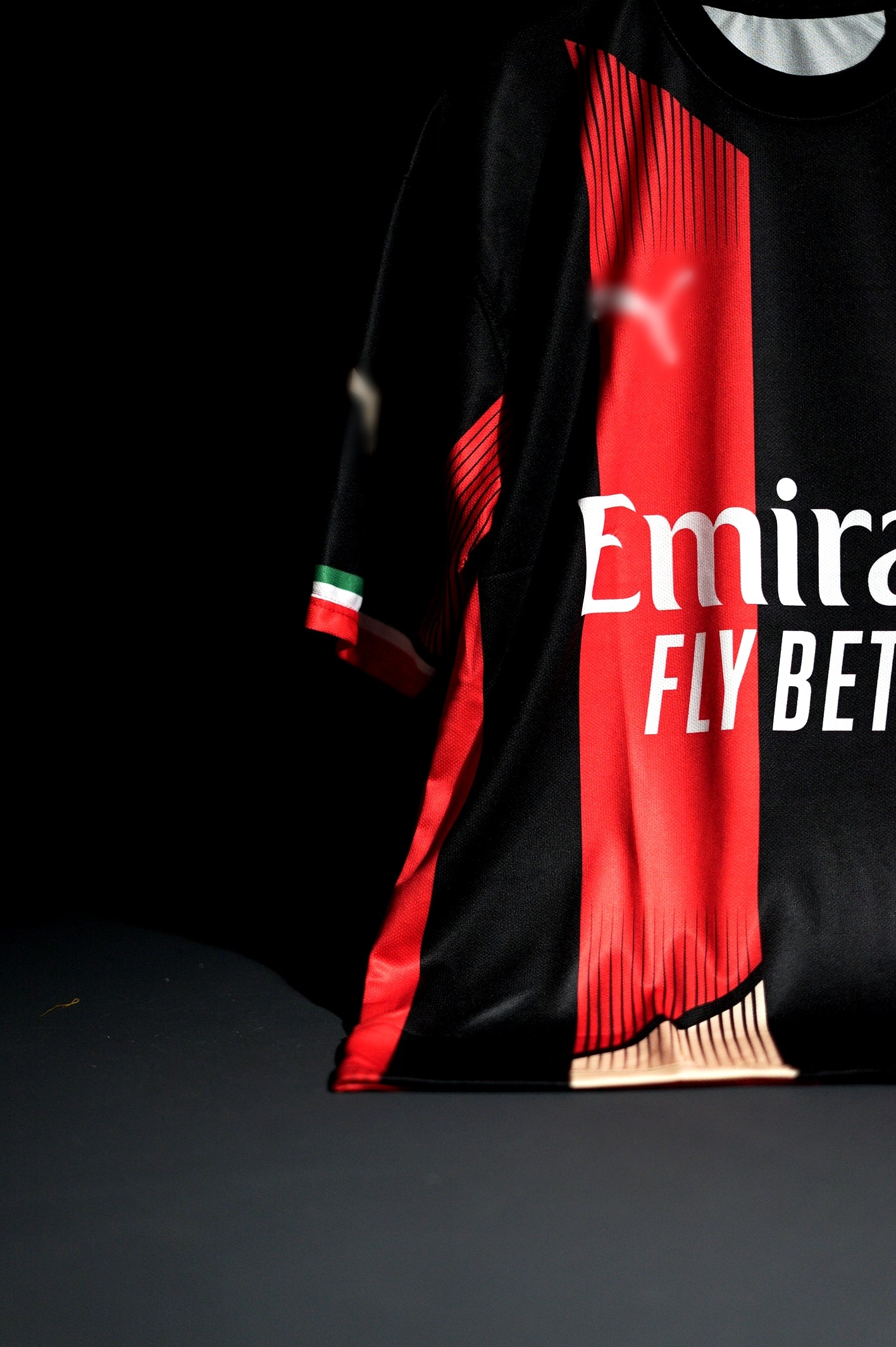 AC Milan | SHEVCHENKO #10 | 2002-03 | Third Kit | Retro Design | Red & Black | Oversized Fit