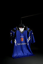 Manchester United | BRUNO FERNANDES # 8 | 1996-97 | Third Kit Replica | Retro Design | Blue | Oversized Fit