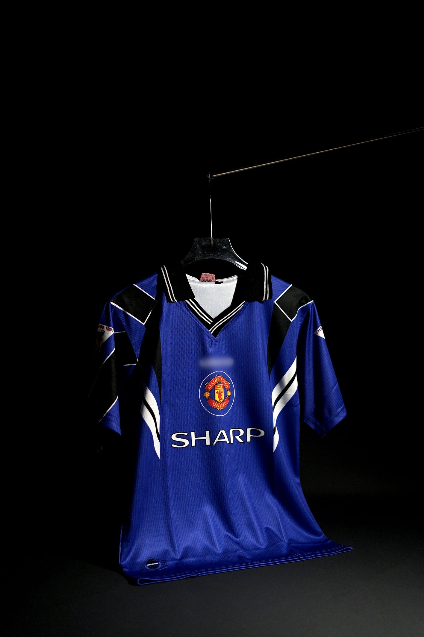 Manchester United | BRUNO FERNANDES # 8 | 1996-97 | Third Kit Replica | Retro Design | Blue | Oversized Fit