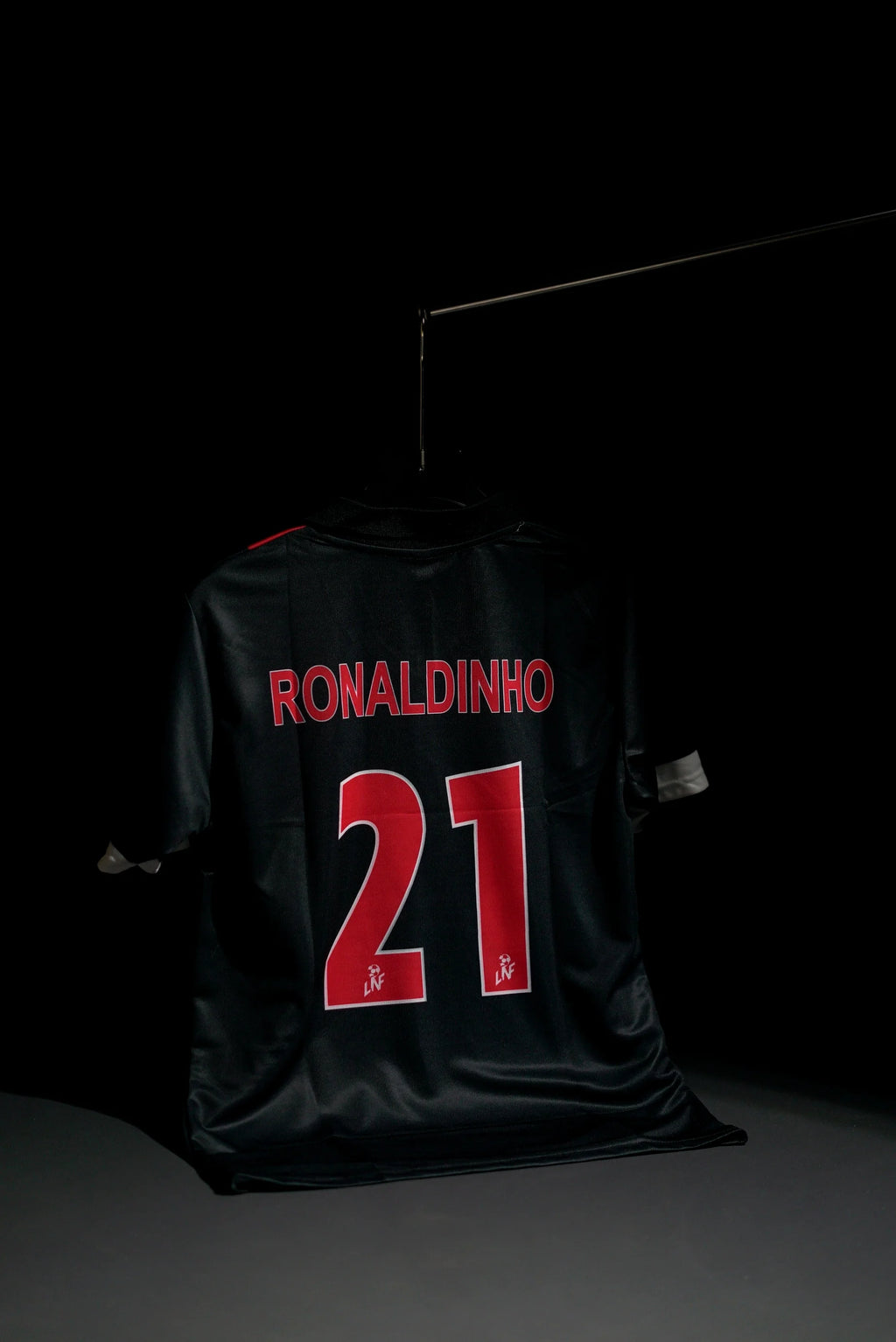 Paris Saint Germain | RONALDINHO #21 | 2001-02 | Away Kit | OPEL | Retro Design | Red & Black | Collared Kit | Regular Fit